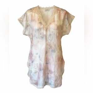 Vintage Miss Elaine Watercolor Short Sleeve Slit Lace V-Neck Nightgown